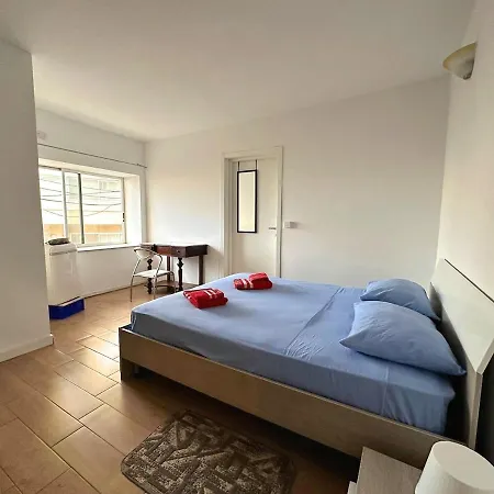 Spinola Bay Sea,restaurants & Nightlife Apartment Saint Julian's