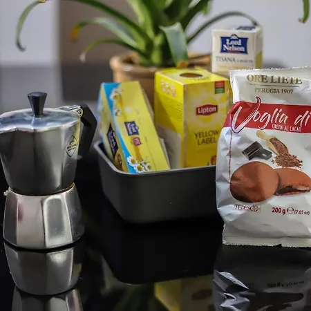 Spinola Bay Sea,restaurants & Nightlife * Saint Julian's