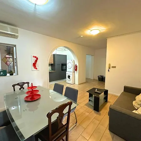 Διαμέρισμα Spinola Bay Sea,restaurants & Nightlife